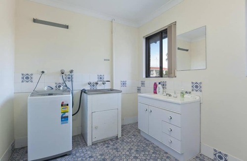 South Perth Apartment | South Perth Cozy Home