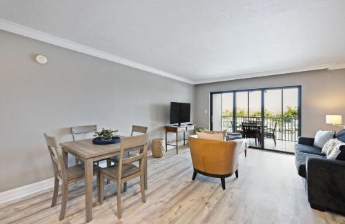 Captiva House | South Seas Bayside Villa 4120 - Chic Marina View Residence with Bikes