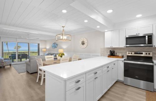Captiva House | South Seas Beach Villa 2614 - Deluxe Beachfront Residence