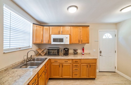 Sun Bay South House | South Tampa: Casa de Massa Guest Suite
