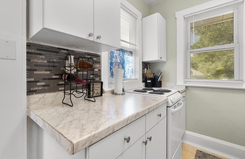 Palma Ceia Apartment | South Tampa: Near Hyde Park, Near Bayshore, Near Downtown