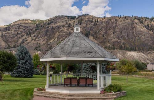 Kamloops Hotel | South Thompson Inn & Conference Centre