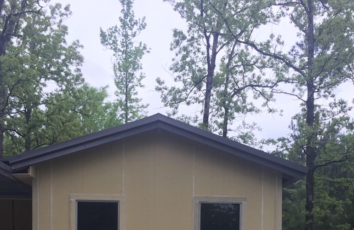 Florien House | South Toledo Bend 2 Bedroom House (Pirates Cove) Outdoor Shower & Shuffleboard!