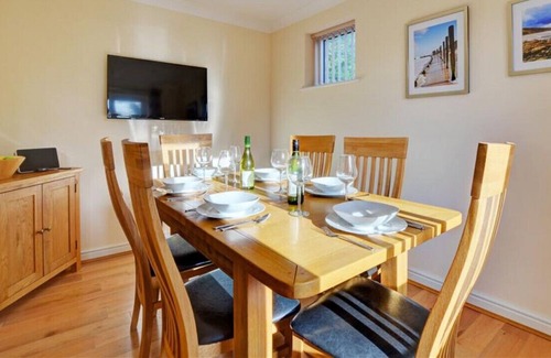 West Runton House | South View - Three Bedroom House, Sleeps 6