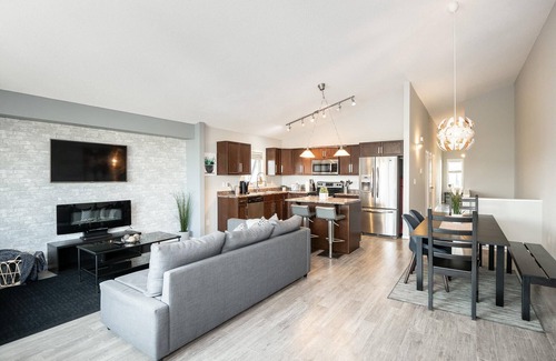 Fort Gary House | South Wpg+ Beautiful 4 Bdr 3 Bath+Garage