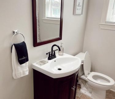Midtown House | Southern Charm at its Best near South Historic District