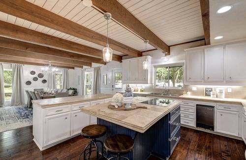 San Marcos House | Southern Charm - Extraordinary Home on 4 Acres w/Private Pool & Fire Pit