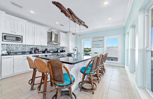 Surf Side Shores House | Southern Charm Fort Morgan