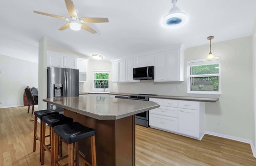 New Braunfels House | Southern Comfort Texas Hill Country Retreat for 6