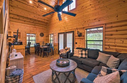 Broken Bow House | Southern Hills Cabin Near Beavers Bend State Park!