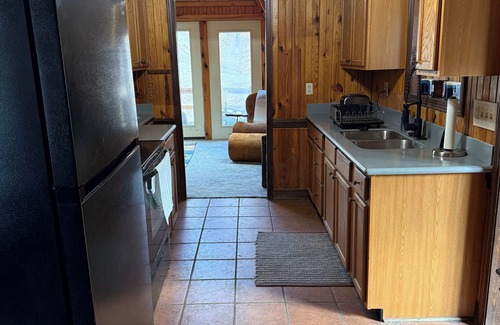 Chillicothe Cabin | Southern Ohio Adventure or Getaway Cabin Near Chillicothe