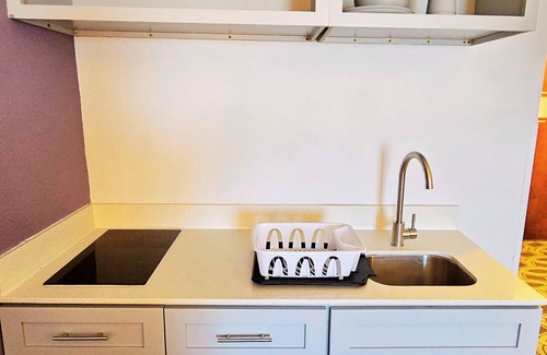 Read Boulevard East Hotel | Southern Stay, an Extended Stay Hotel