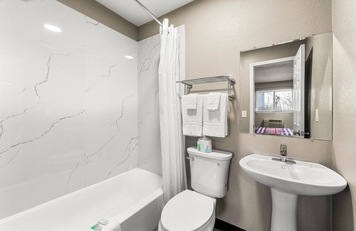 Forest Park Hotel | Southern Suites Forest Park