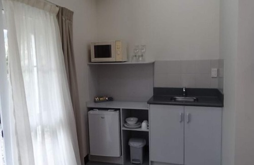 Whangamata Hotel | Southpacific Motel and Conference Centre