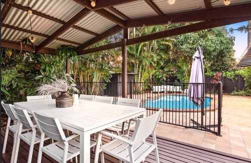 Southport House | Southport Retreat 2 bd, Pool