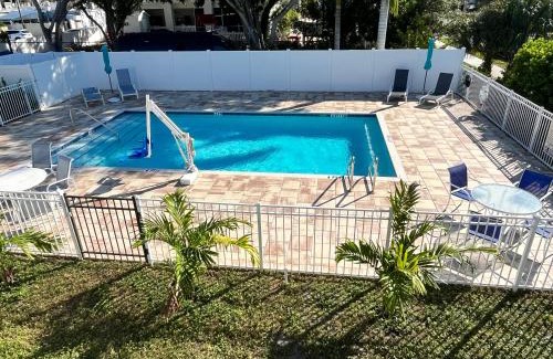 Sarasota Apartment | Southside Village Resort