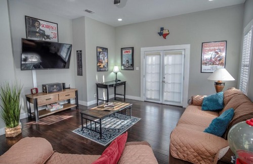Southtown House | Southtown Classic