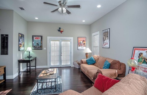 Southtown House | Southtown Classic