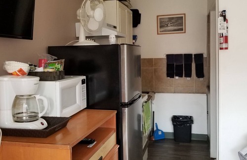 Westlock Hotel | Southview Motel