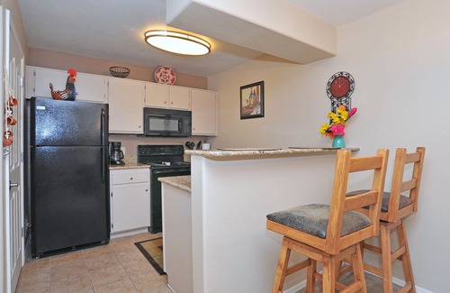 Sunrise Mountain View Estates Condo | Southwest Apt near Sabino Canyon