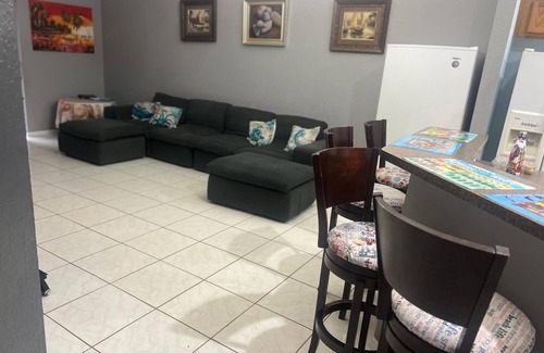 Eisenhower Apartment | Southwest Retreat. PLEASE READ DESCRIPTION THOROUGHLY BEFORE BOOKING