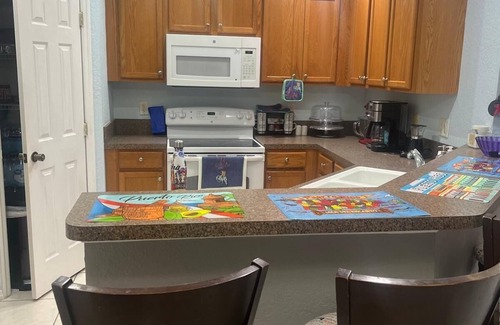 Eisenhower Apartment | Southwest Retreat. PLEASE READ DESCRIPTION THOROUGHLY BEFORE BOOKING