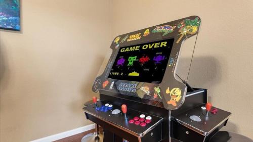 Maravilla Two House | Southwestern 4 Bdrm Retreat HTD Pool Game Room