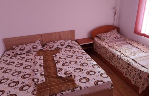 Isaccea House | Souvenir