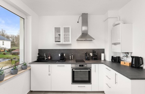 Fasanenhof Apartment | SoWi: Design Apartment - Garden View & Parking
