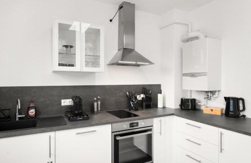 Fasanenhof Apartment | SoWi Home - Gartenblick & Parkplatz, Küche