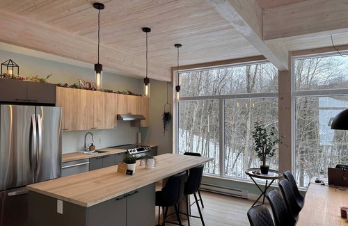 Argenteuil Regional County Municipality Ski Chalet | Spa & Absolute Comfort - Le RuissO