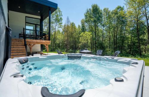 Weedon Ski Chalet | Spa & Adventure - Chalet Valikas