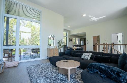 Weedon Ski Chalet | Spa & Adventure - Chalet Valikas