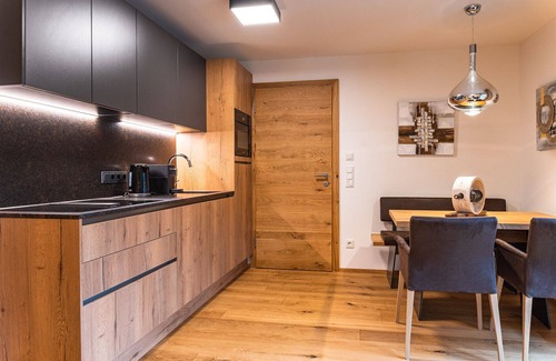 Schuttdorf Apartment | SPA Apartments Junior Suite 208