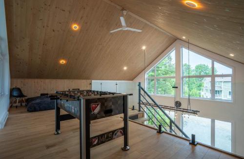 Saint Donat Ski Chalet | Spa Babyfoot Total comfort - Le Chouette Chalet
