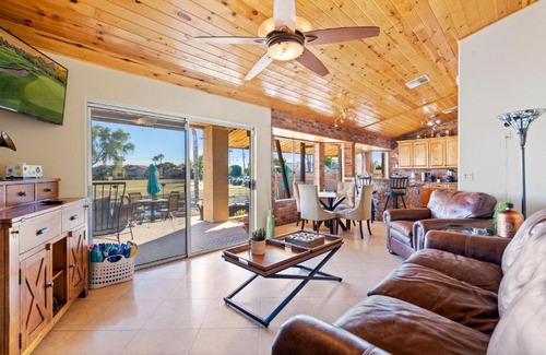 Arrowhead Ranch House | Spa, Covered Patio Upscale Phoenix Oasis!