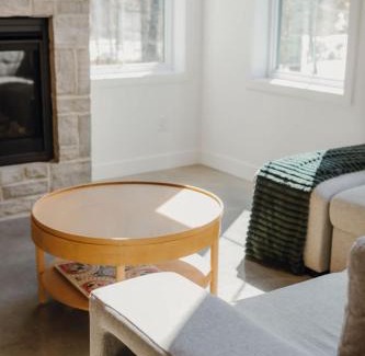 Chertsey Ski Chalet | Spa & Lake - Orphee