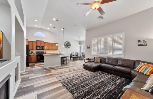 Rovey Farm Estates House | Spa like home, walk to the stadiums, with a private heated pool & newly updated!
