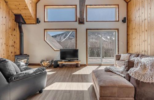 Saint-Philemon Ski Chalet | SPA Montagne Table de babyfoot - Le Pionnier