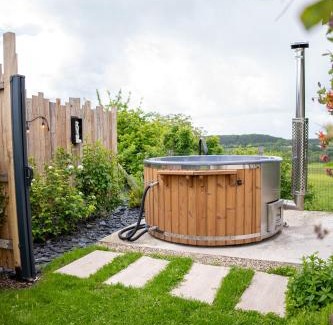 Saint-Paul-Lizonne House | Spa nordique avec vue sur la campagne