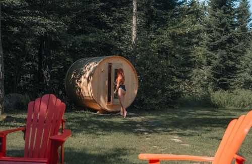 Fiddler Lake Resort Ski Chalet | Spa /Sauna /3 Min on feet to the lake /Northern