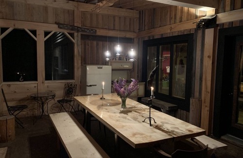 Labelle Ski Chalet | Spa, sauna, fishing, downhill skiing Pets welcome!