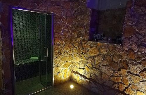 Rosolini Apartment | SPA SUITE SICILIA - Intera casa con spa privata Jacuzzi Sauna Bagno di Vapore ad uso illimitato