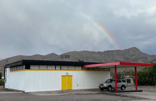 Truth or Consequences House | SPACE CASTLE: a 1950s Gas Station transformed into an Art Themed Wonderland