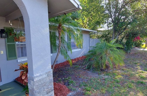 Titusville House | Space coast Tranquility 3 bedroom, 2 bath centered in Nature, Space and History