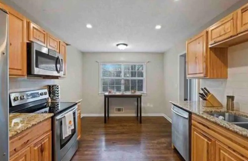 Nall Hills House | Space for the whole family!