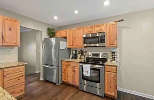 Nall Hills House | Space for the whole family!