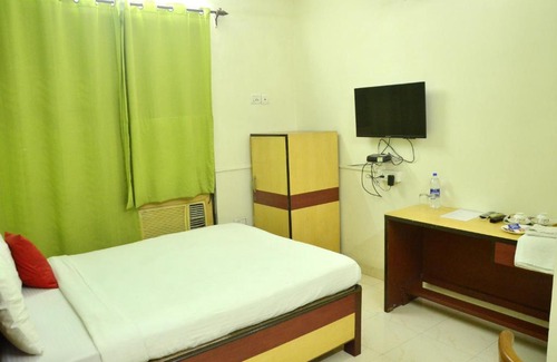 Kolkata Bed & Breakfast | Space Home Stay