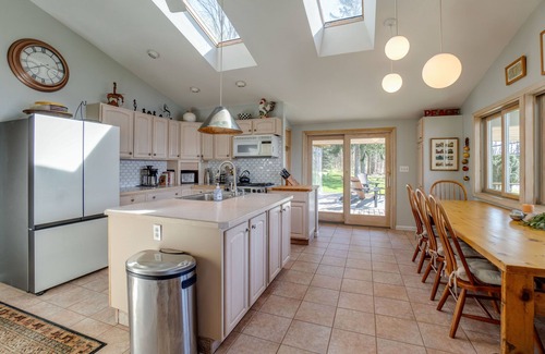 Town of Milo House | SPACE & privacy on Keuka with a fabulous house, outdoor kitchen, lawn, & beach!