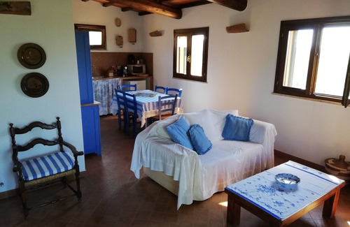 Castiglione della Pescaia House | Spacious vacation home "Azzurrina" in the middle of a beautiful olive grove